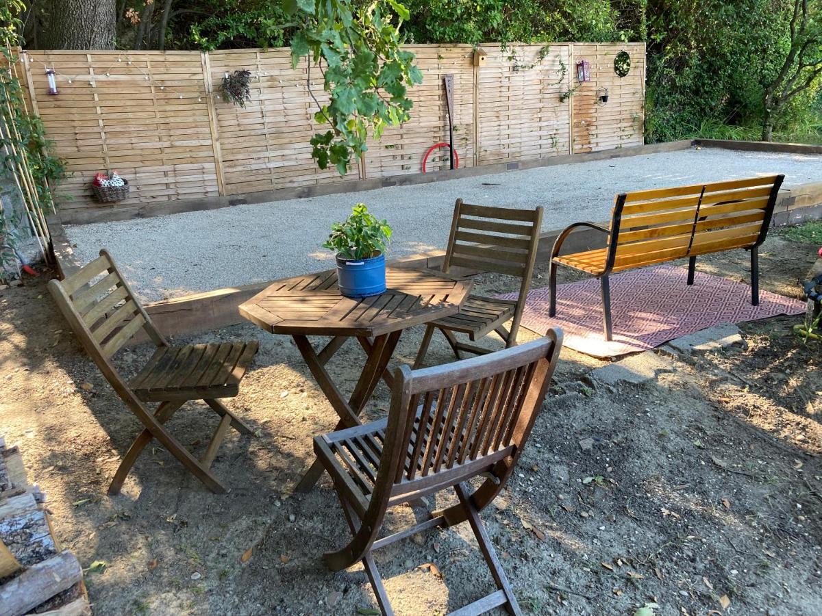 Les Hauts d'Eyragues gite Rêverie Meublé classé 4 étoiles Esterno foto